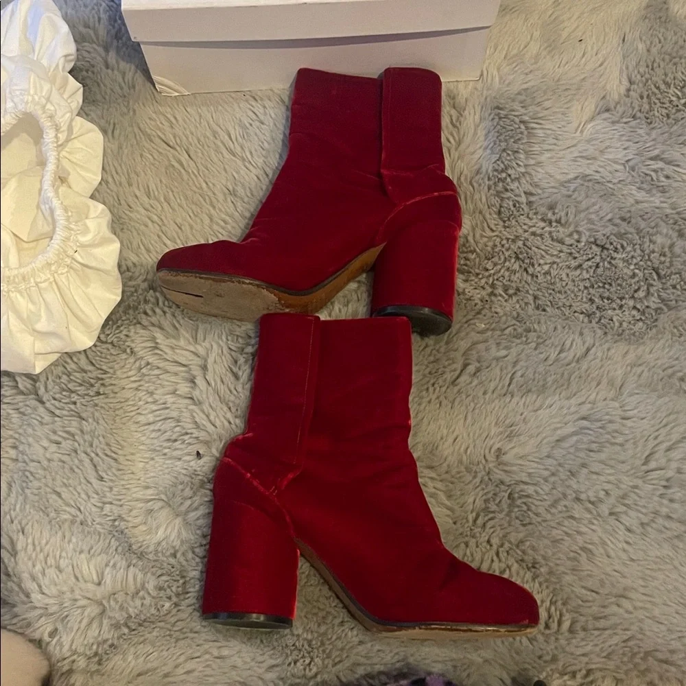 Maison Martin Margiela Red Velvet Tabi Heeled Boots 37 7 - Picture 4 of 12